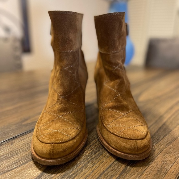 Laurence Dacade Babacar Camel Quilted Round Toe Buckle Suede Boots Size 37 6.5 - Picture 2 of 13